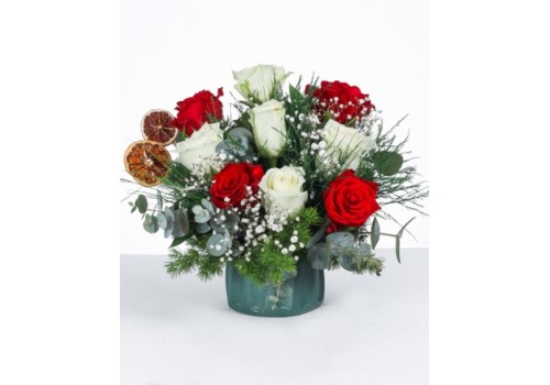 Kırmızı ve Beyaz Güllerden Şık Aranjman