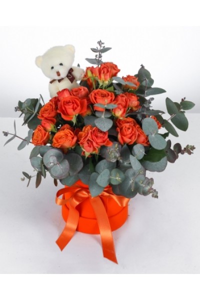 Turuncu Gül ve Okaliptus Aranjmanı | Sevimli Ayıcık Hediyeli