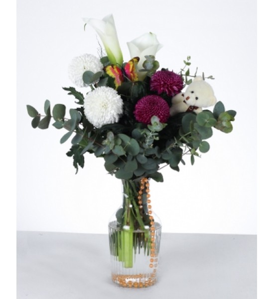 Sevgi Dokunuşu Cam Vazoda Beyaz Zambak & Kasımpatı Aranjmanı Sevgi Dokunuşu Cam Vazoda Beyaz Zambak & Kasımpatı Aranjmanı