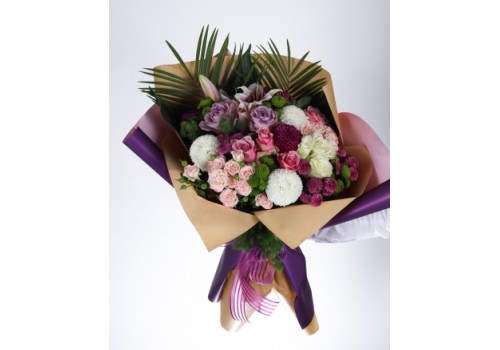 Zarif Beyaz Şakayık Buketi