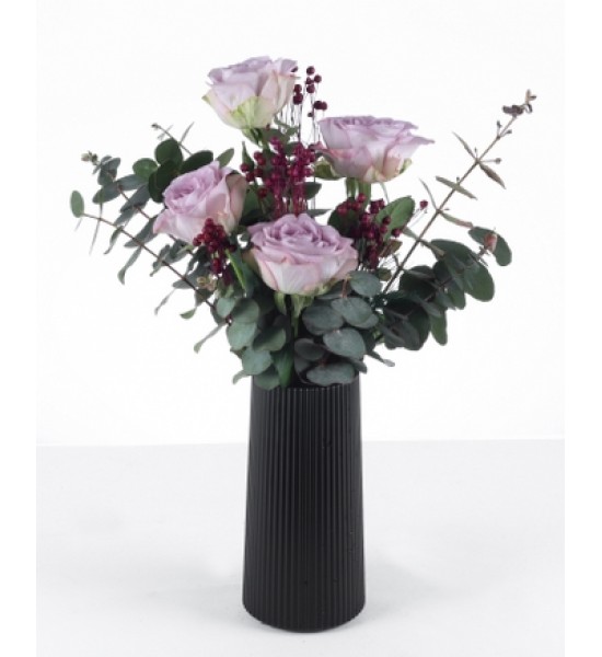 Lila Güller ve Okaliptuslu Modern Aranjman - Siyah Vazo Şıklığı