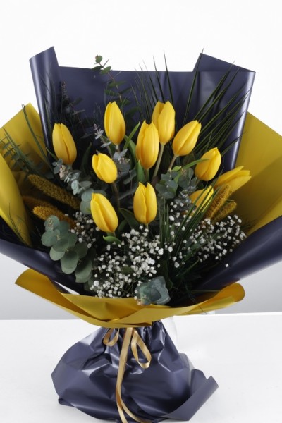 Sarı Lale Buketi Canlı ve Zarif Bir Hediye Seçeneği