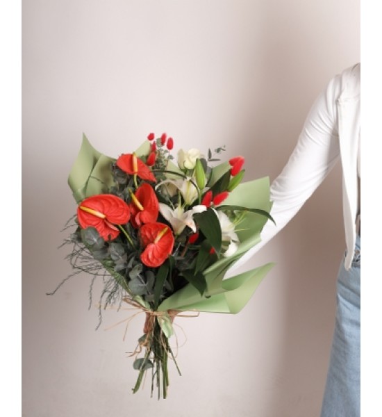 Zarif Dokunuş Çiçek Buketi